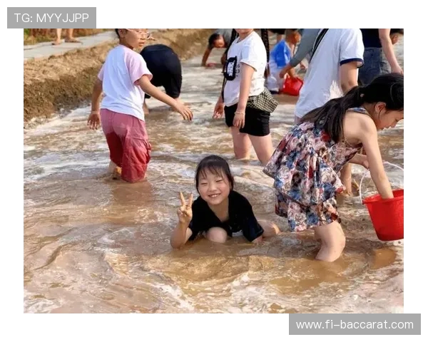 亲子夏日清凉互动乐趣满满的打水仗游戏创意推荐